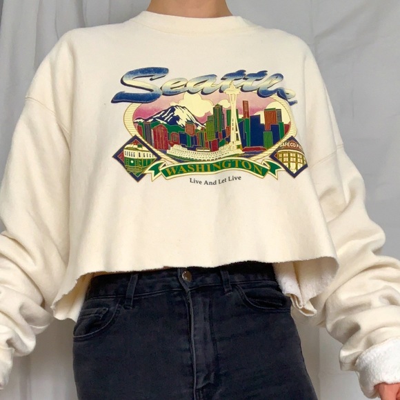 Fruit of the Loom Tops - Vintage Fruit of the Loom Seattle Sweatshirt